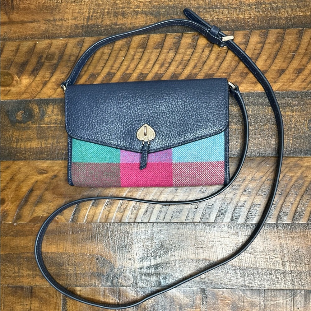 Kate Spade ♠️ Marti Wallet Crossbody